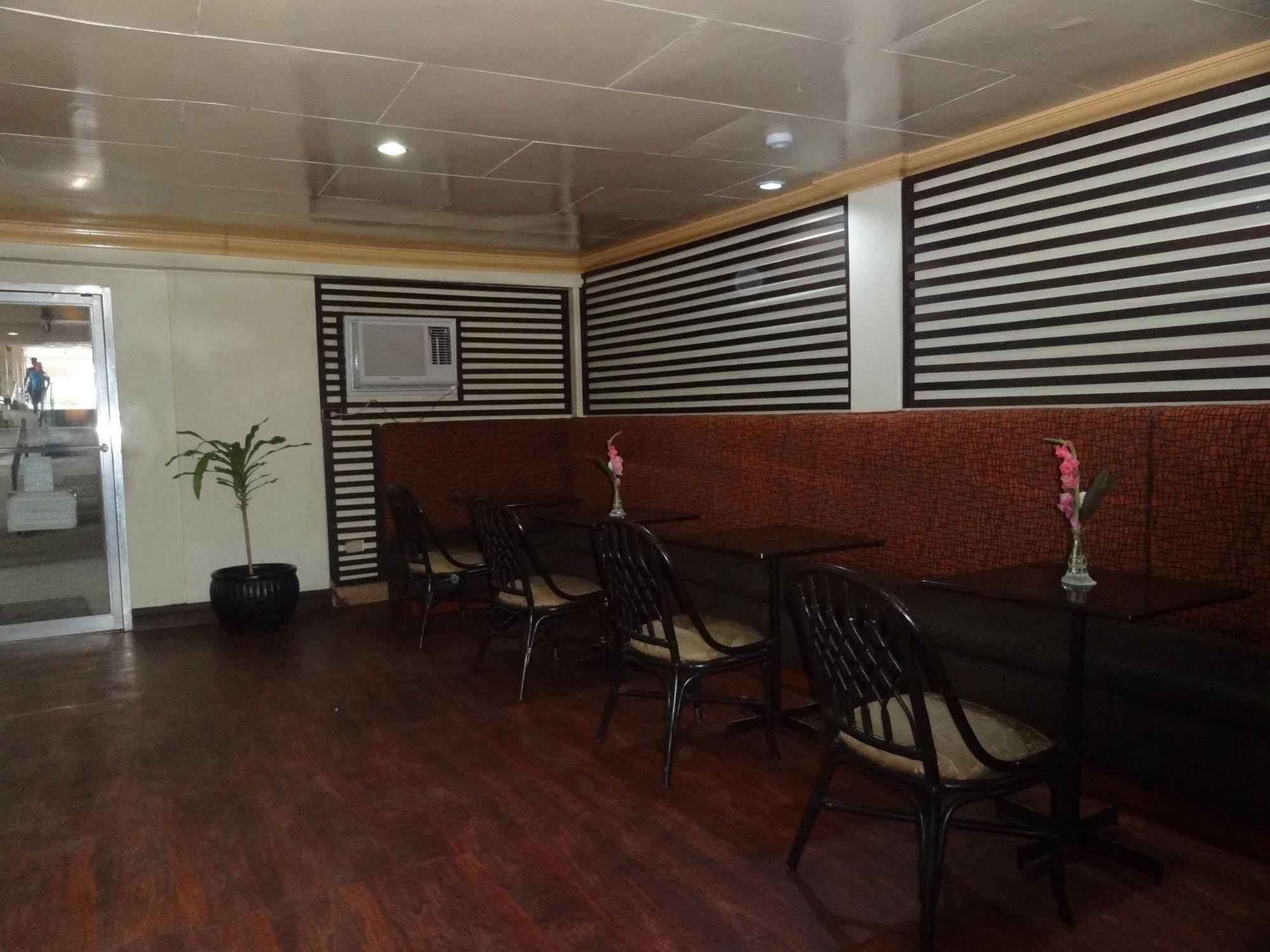 Hotel Cesario Lapu-Lapu City Exterior foto